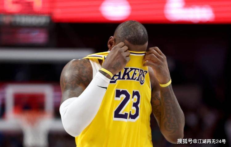 NBA评新赛季西部十大球星：强如詹姆斯仅排第九，库里第五