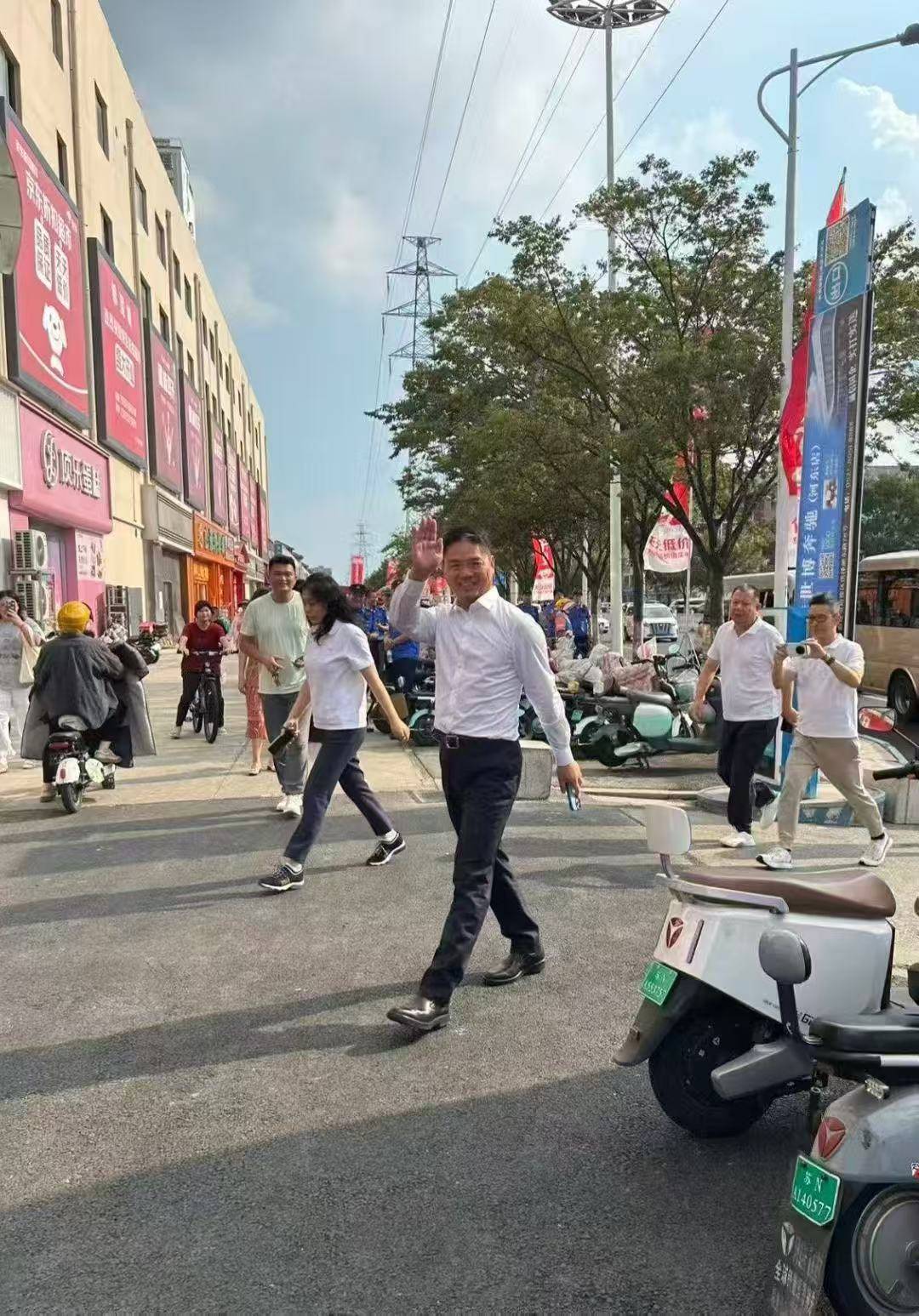 刘强东现身宿迁老家，或将参与苏超应援