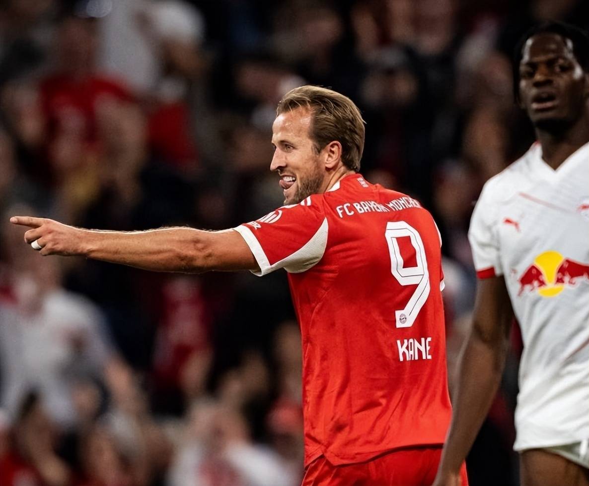 西媒曝巴萨将签英格兰第一中锋，接班37岁莱万，凯恩或告别拜仁