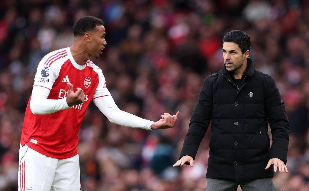 阿(ā)森纳凭借(jiè)定位球(qiú)再胜，展现阿(ā)尔特塔战术灵活性