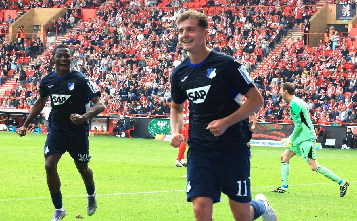 霍芬海姆3-2逆(nì)转沃爾(ěr)夫斯堡，佈(bù)格爾(ěr)雙(shuāng)响，继续豪(háo)取3连胜