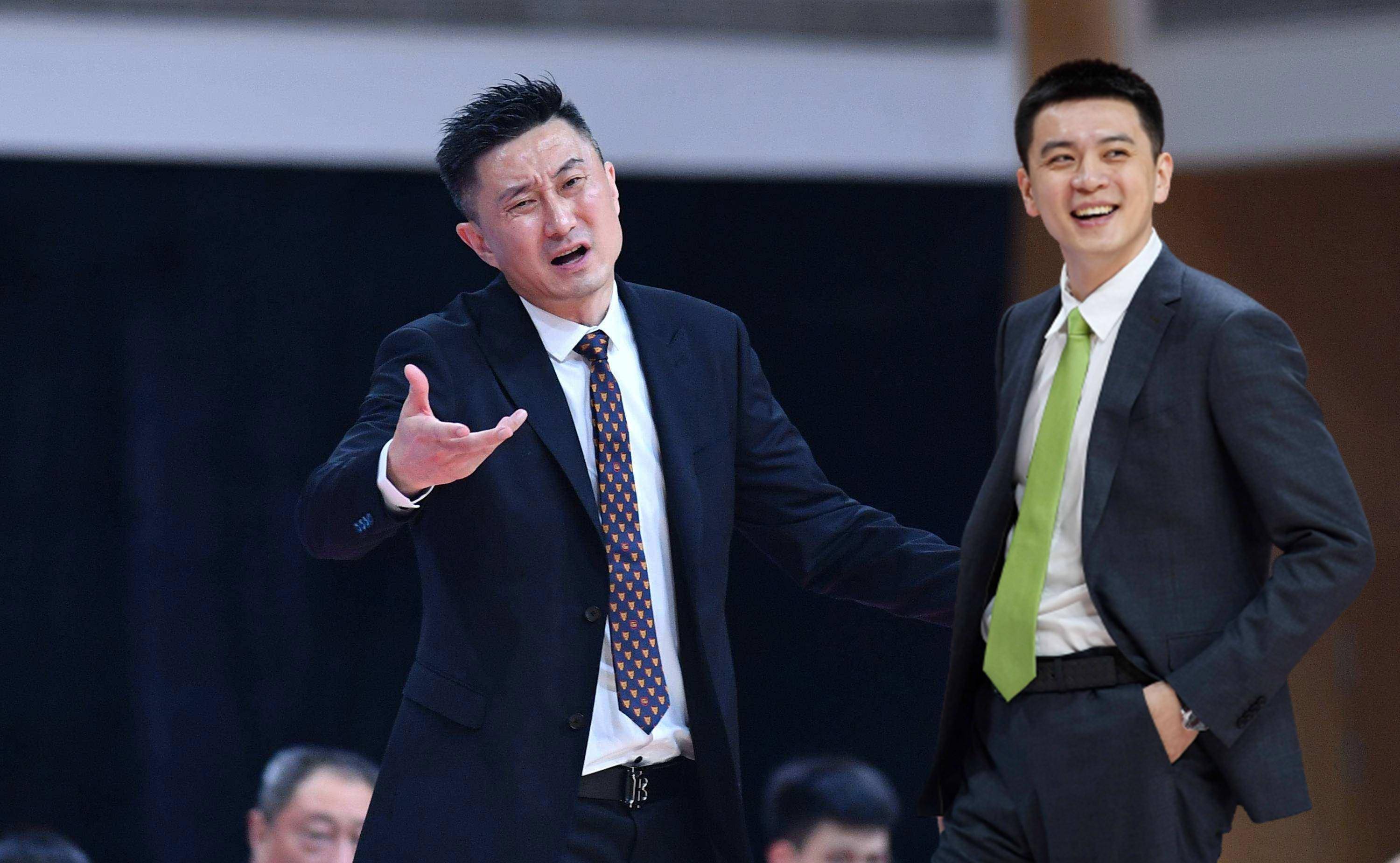 CBA领先世界篮球！第五节新规太搞笑，全是漏洞全是短板，辽粤咋办