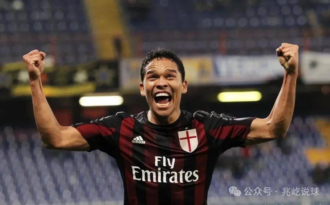 意甲：AC米兰VS萨索洛，AC米兰登顶第一，主场强势，血洗萨索洛势在必行？