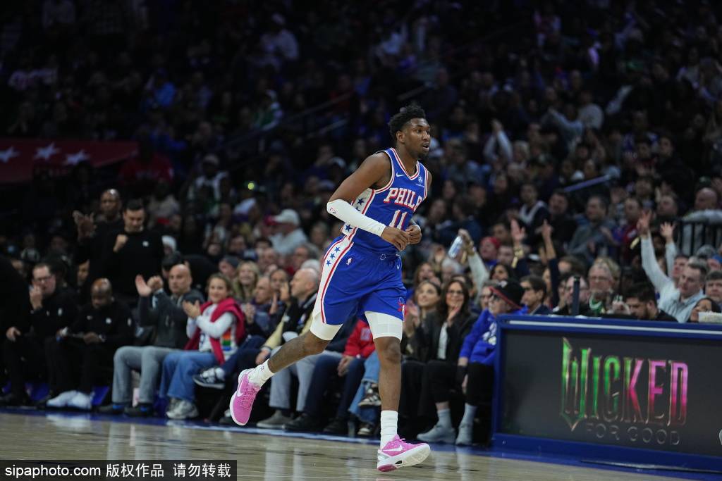 多伦多猛龙四连胜迎战费城76人